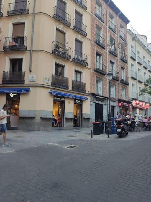 Centrico Y Cosmopolita Apartman Madrid Kültér fotó